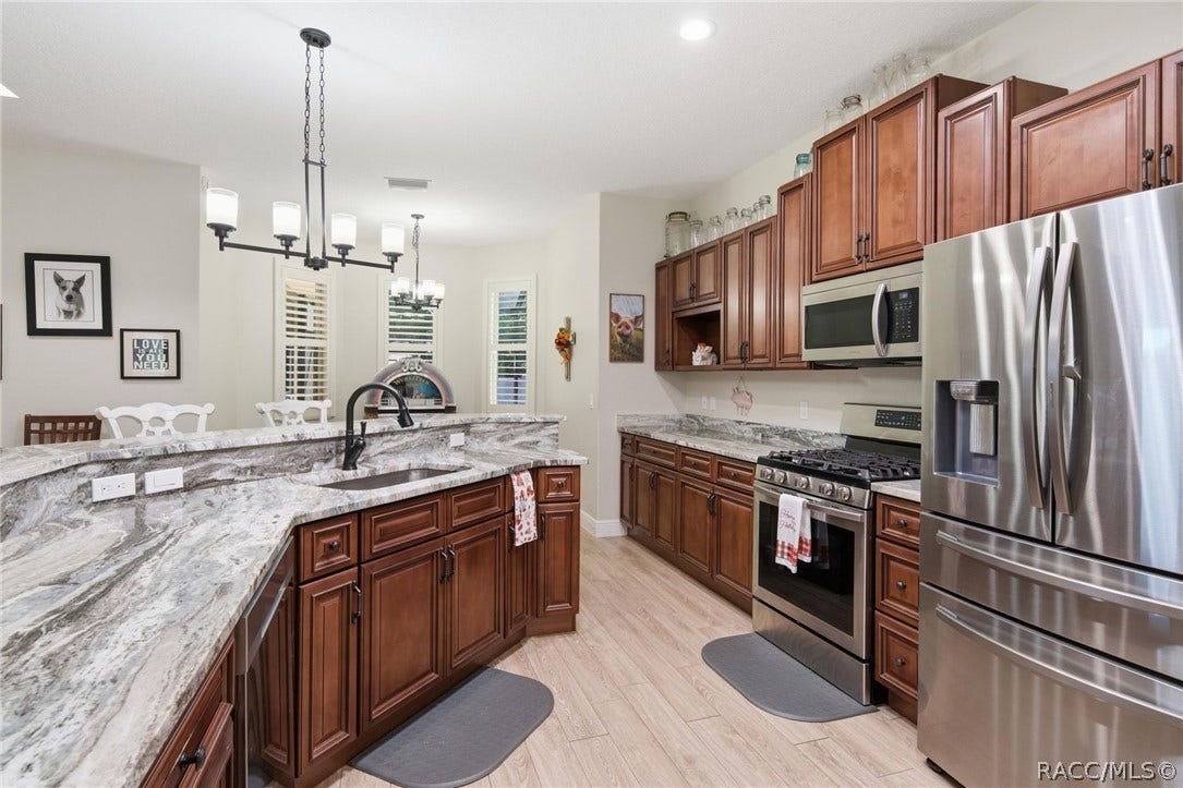197 N Independence Highway, Inverness, FL 34453 197 N Independence Highway, Inverness, FL 34453