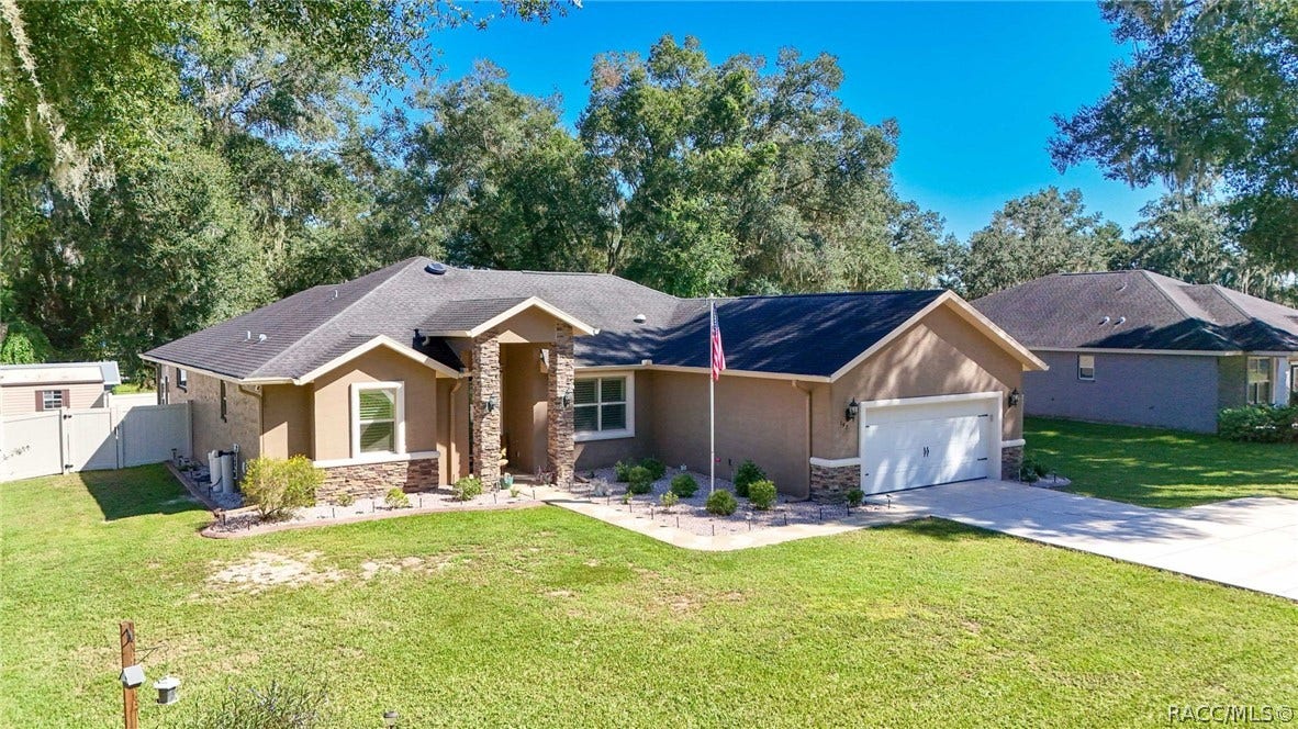 197 N Independence Highway, Inverness, FL 34453 197 N Independence Highway, Inverness, FL 34453