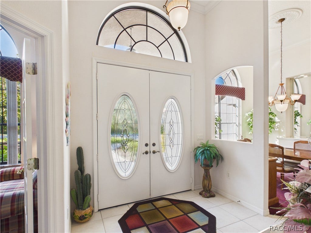37 Livingstone Daisy Court, Homosassa, FL 34446 FOYER STUDY DEN TO THE RIGHT OF FOYER & DINING ROON LEFT OF FOYER