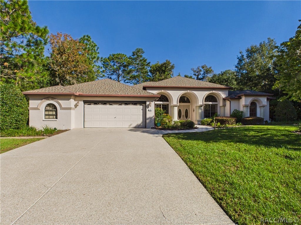 37 Livingstone Daisy Court, Homosassa, FL 34446 FRONT VIEW 1
