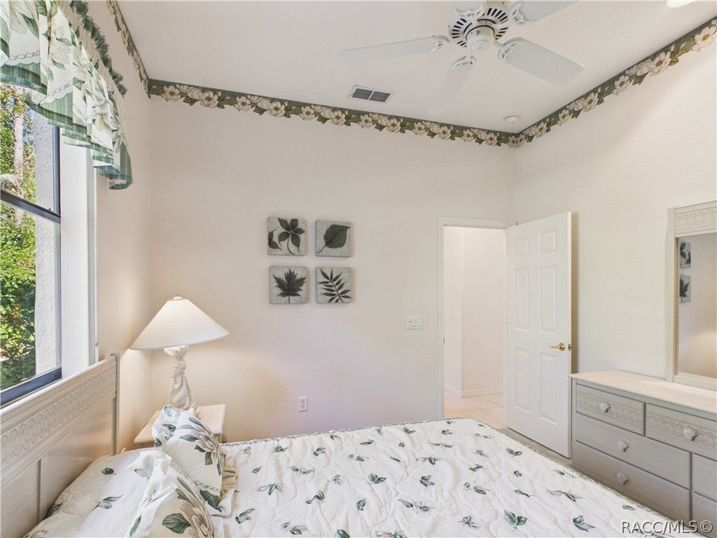 37 Livingstone Daisy Court, Homosassa, FL 34446 GUEST ROOM 1-2