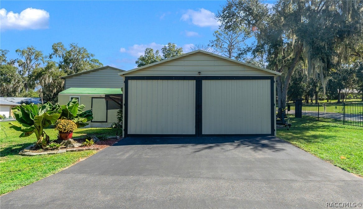 5911 W Riverbend Road, Dunnellon, FL 34433 5911 W Riverbend Road, Dunnellon, FL 34433