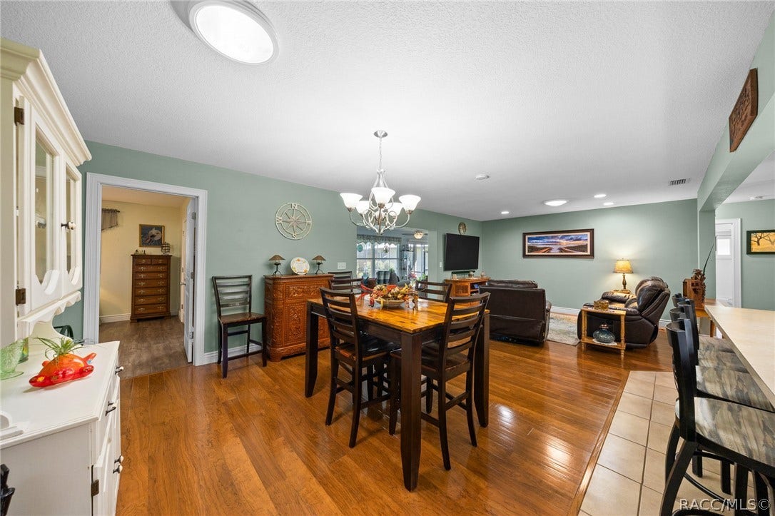 5911 W Riverbend Road, Dunnellon, FL 34433 5911 W Riverbend Road, Dunnellon, FL 34433