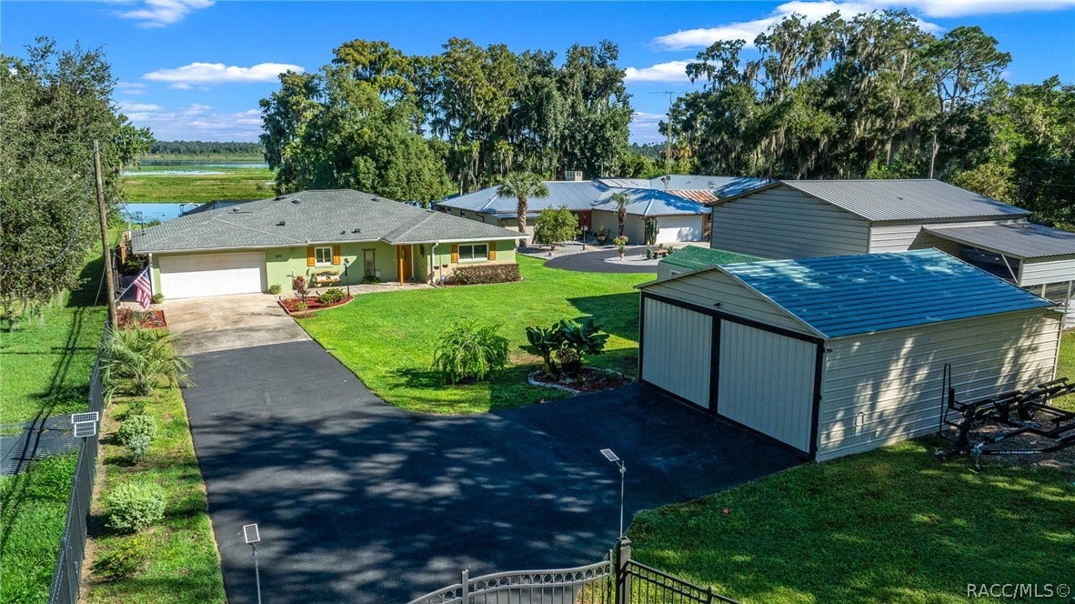 5911 W Riverbend Road, Dunnellon, FL 34433 5911 W Riverbend Road, Dunnellon, FL 34433