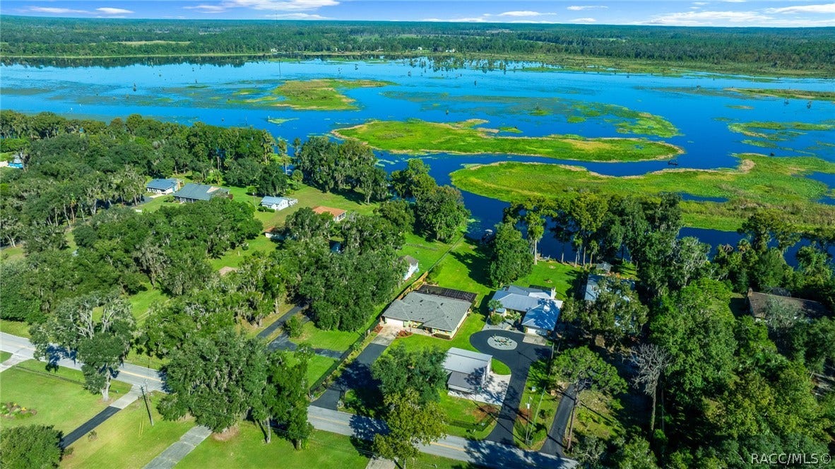 5911 W Riverbend Road, Dunnellon, FL 34433 5911 W Riverbend Road, Dunnellon, FL 34433