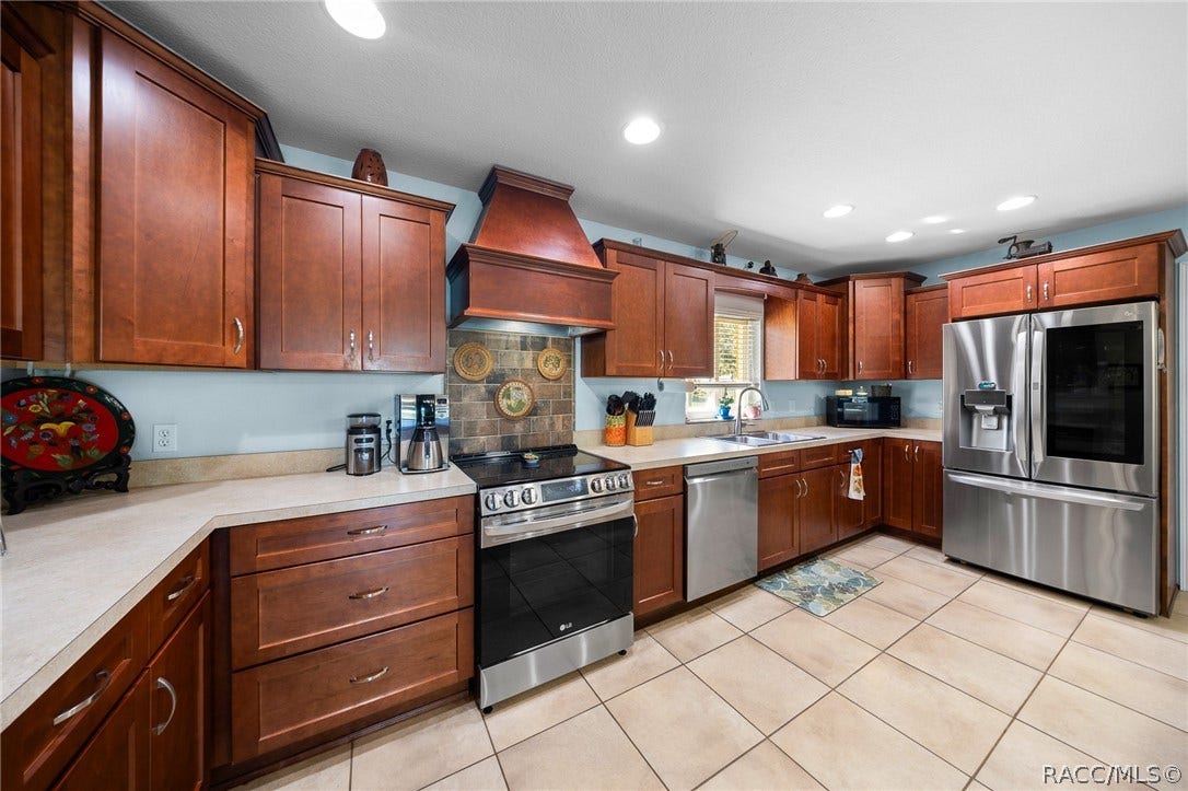 5911 W Riverbend Road, Dunnellon, FL 34433 5911 W Riverbend Road, Dunnellon, FL 34433