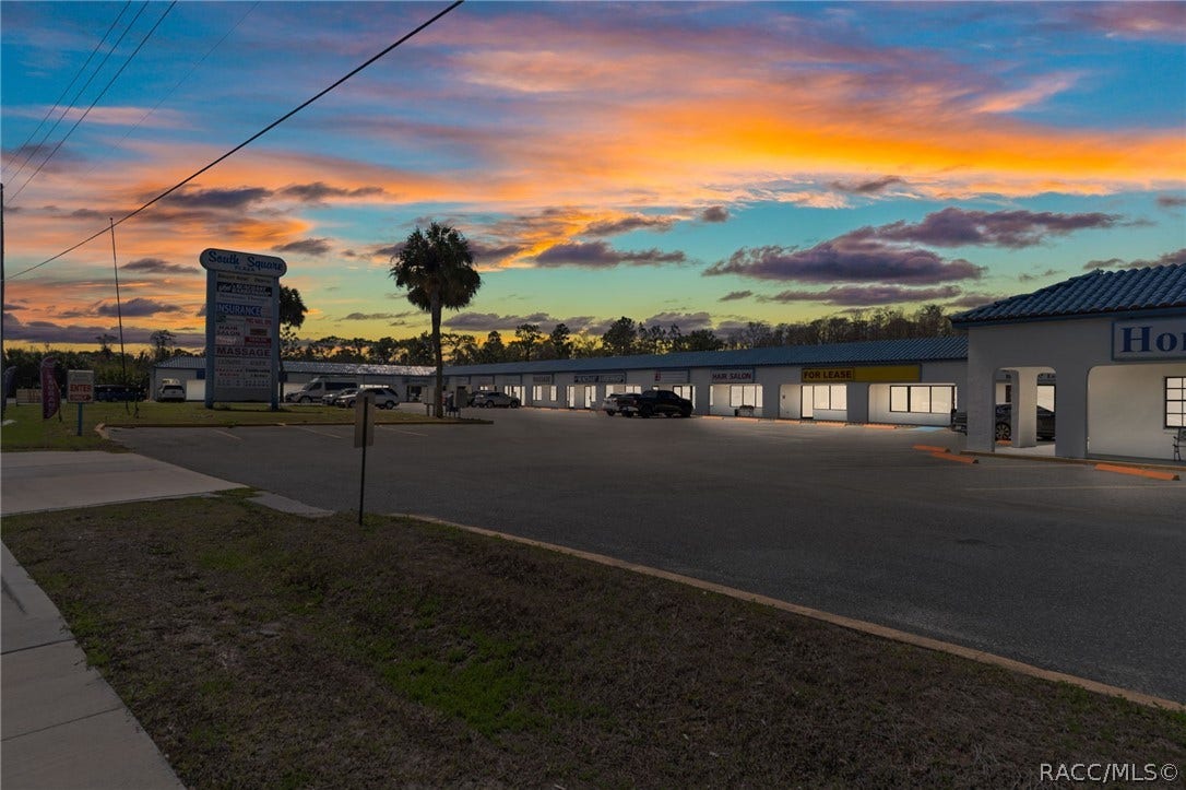940 N Suncoast Boulevard, Crystal River, FL 34429 940 N Suncoast Boulevard, Crystal River, FL 34429
