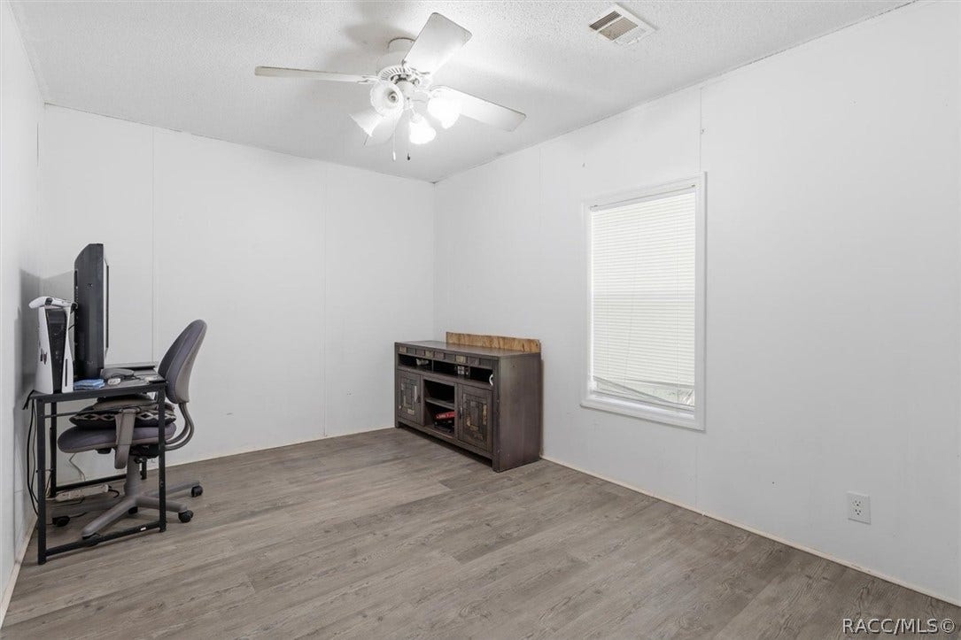 6820 N Dawson Drive, Hernando, FL 34442