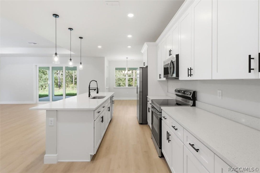 12 Apple Court, Homosassa, FL 34446 12 Apple Court, Homosassa, FL 34446