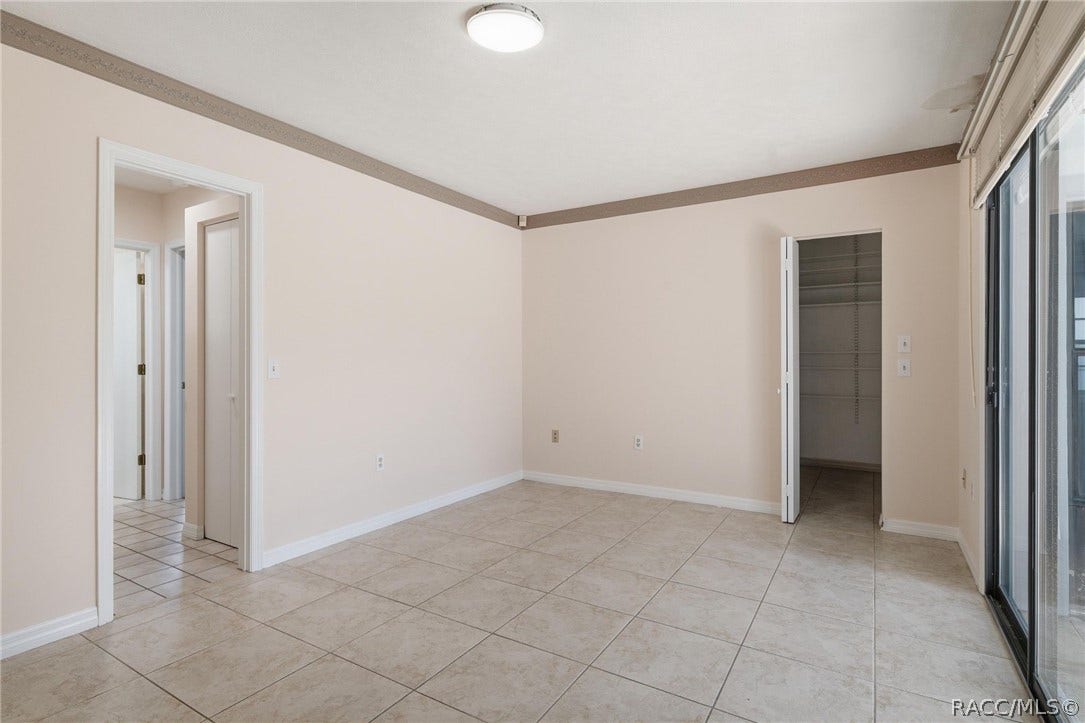 11782 W Valley Spring Lane, Homosassa, FL 34448