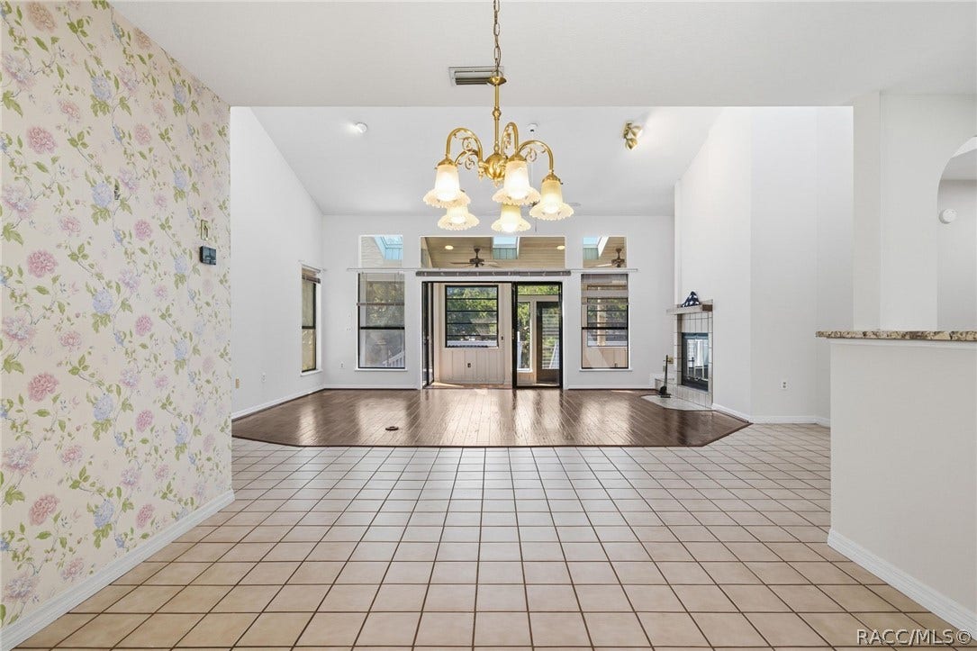 11782 W Valley Spring Lane, Homosassa, FL 34448