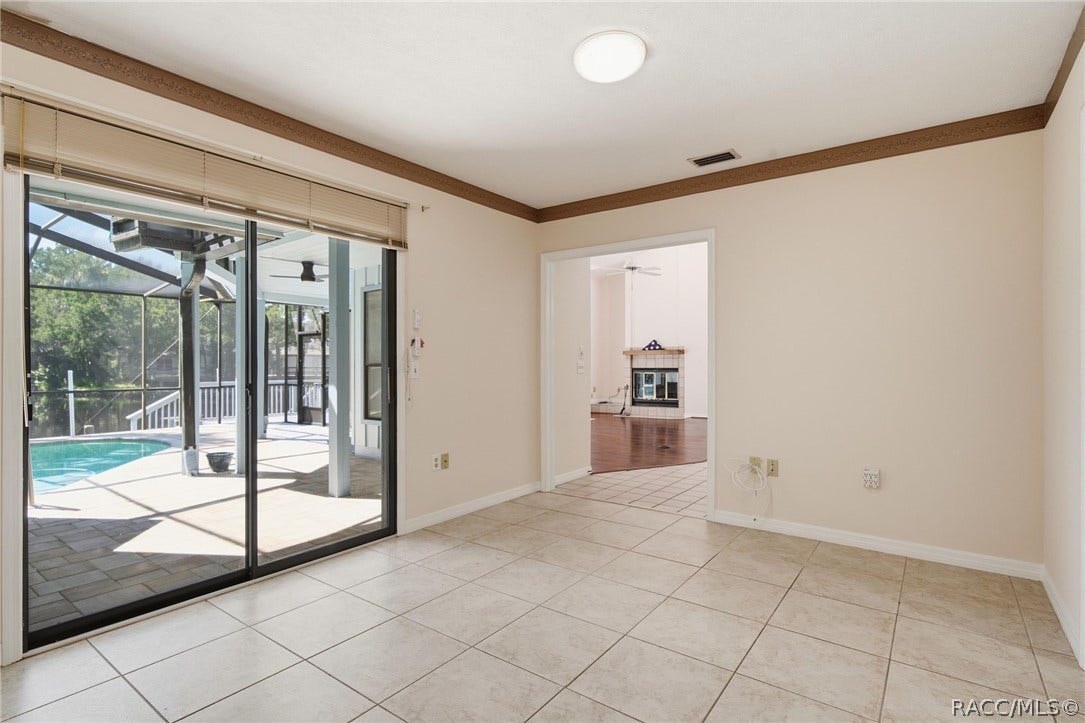 11782 W Valley Spring Lane, Homosassa, FL 34448