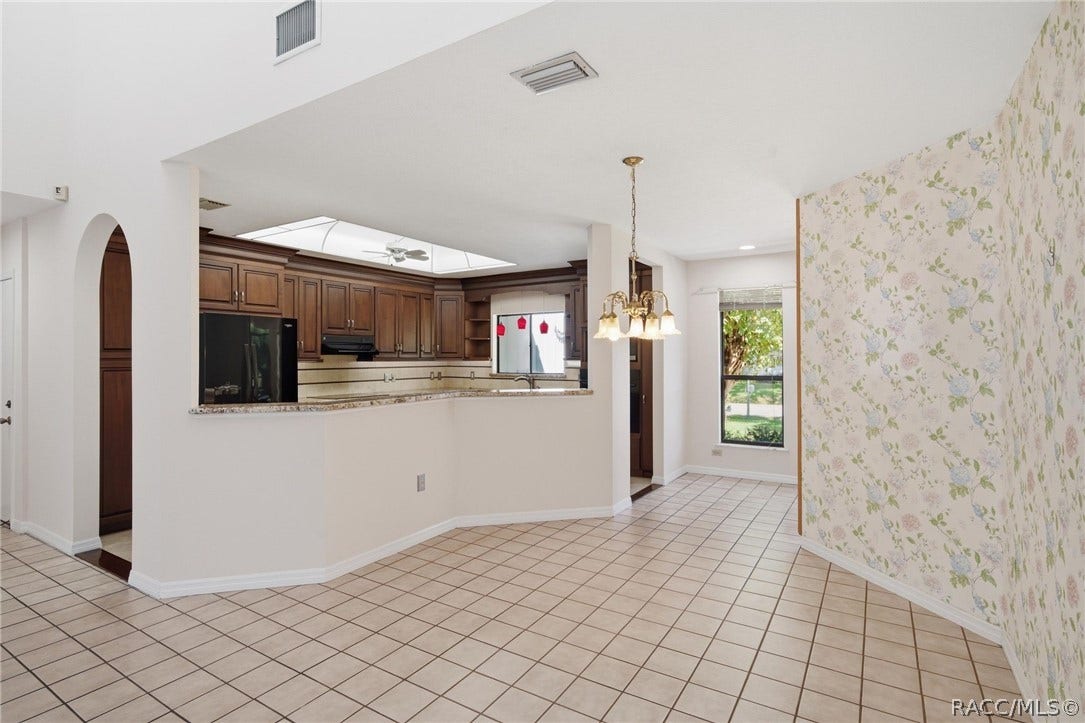 11782 W Valley Spring Lane, Homosassa, FL 34448