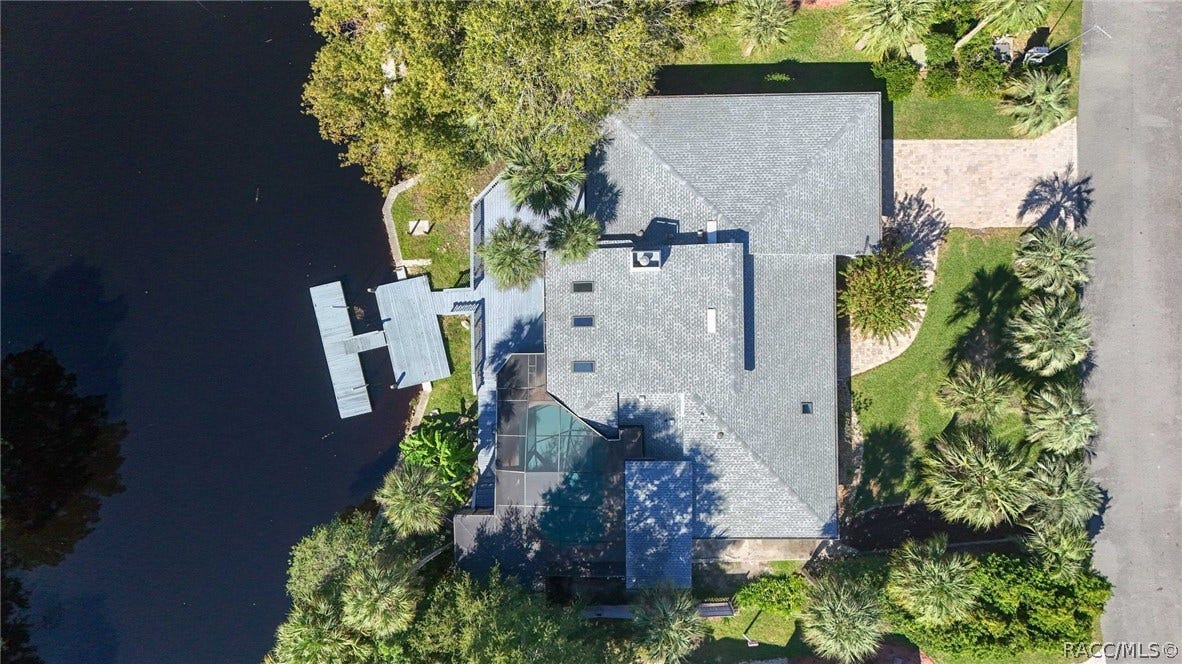11782 W Valley Spring Lane, Homosassa, FL 34448
