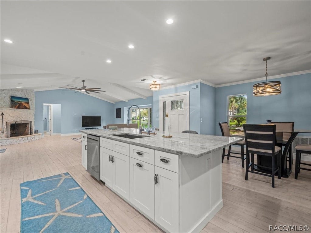 11815 W Waterway Drive, Homosassa, FL 34448 11815 W Waterway Drive, Homosassa, FL 34448