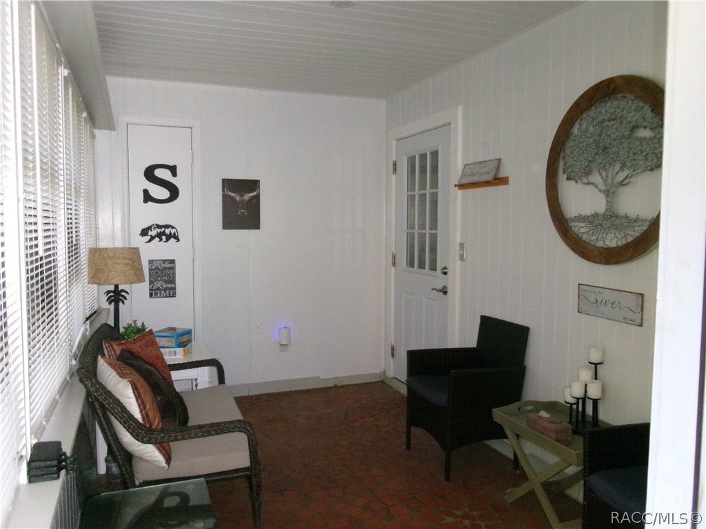 353 N Robin Hood Road, Inverness, FL 34450 353 N Robin Hood Road, Inverness, FL 34450