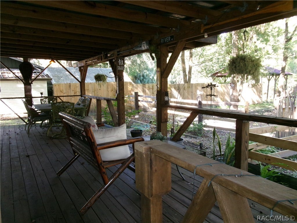 353 N Robin Hood Road, Inverness, FL 34450 353 N Robin Hood Road, Inverness, FL 34450
