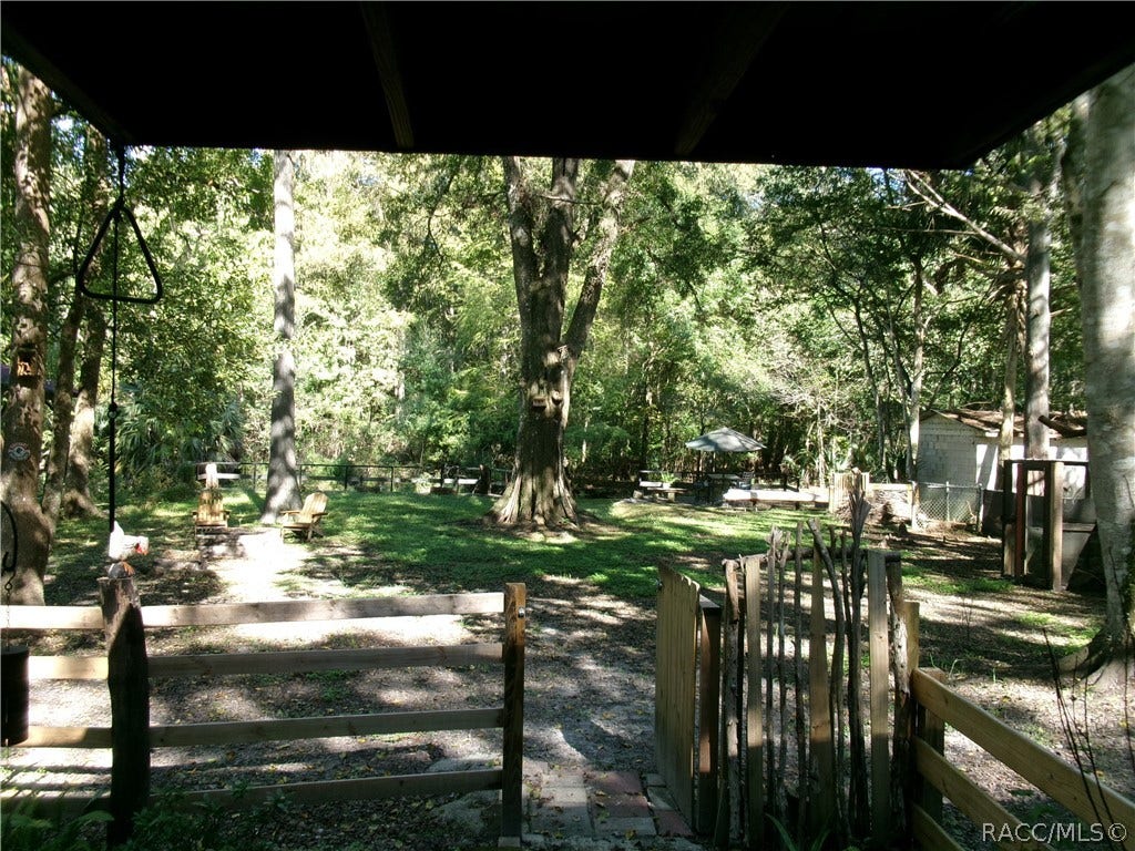 353 N Robin Hood Road, Inverness, FL 34450 353 N Robin Hood Road, Inverness, FL 34450