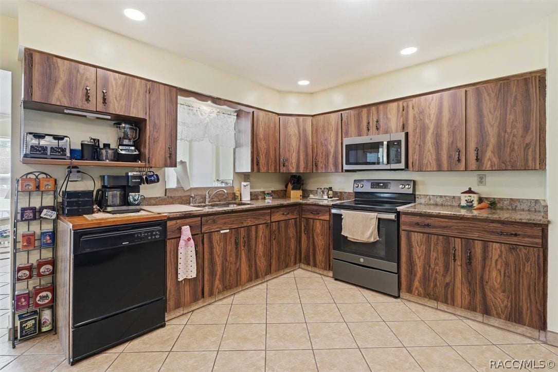 650 E Wacker Street, Hernando, FL 34442 650 E Wacker Street, Hernando, FL 34442