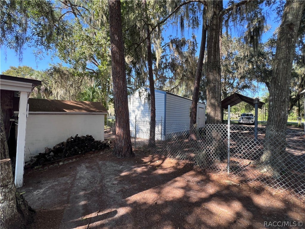 6006 N Tsala Apopka Drive, Hernando, FL 34442 6006 N Tsala Apopka Drive, Hernando, FL 34442