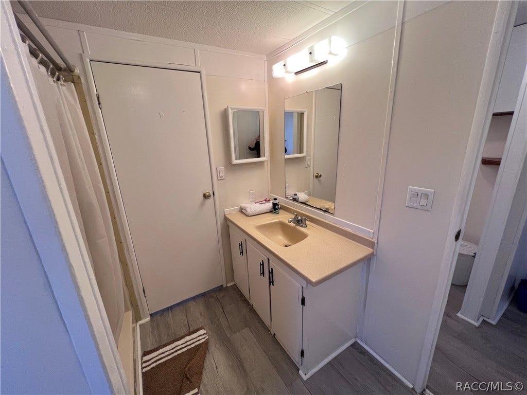 6006 N Tsala Apopka Drive, Hernando, FL 34442 6006 N Tsala Apopka Drive, Hernando, FL 34442