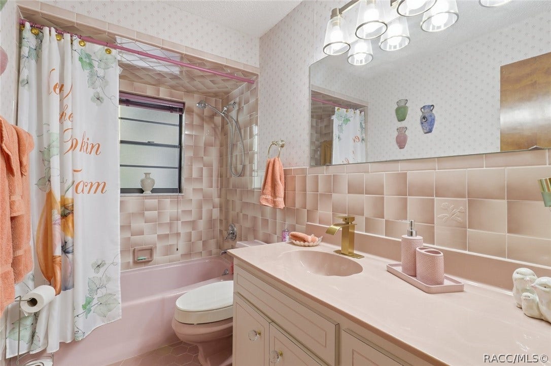 5 Mangrove Court S, Homosassa, FL 34446 guest bath