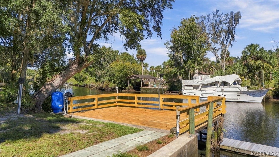 14191 W River Road, Inglis, FL 34449 14191 W River Road, Inglis, FL 34449