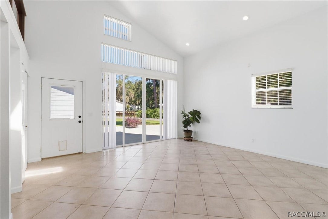 14191 W River Road, Inglis, FL 34449 14191 W River Road, Inglis, FL 34449