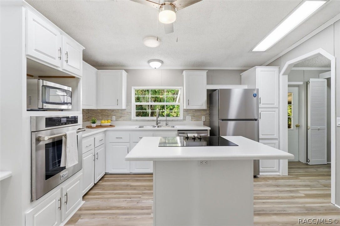 7899 W Fostoria Drive, Dunnellon, FL 34433 7899 W Fostoria Drive, Dunnellon, FL 34433