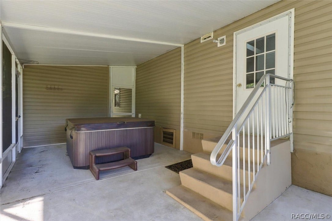 7899 W Fostoria Drive, Dunnellon, FL 34433 7899 W Fostoria Drive, Dunnellon, FL 34433