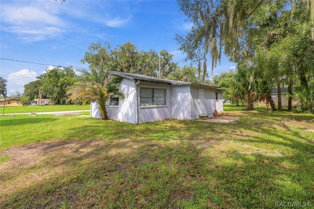557 NE 8th Avenue, Crystal River, FL 34428 557 NE 8th Avenue, Crystal River, FL 34428