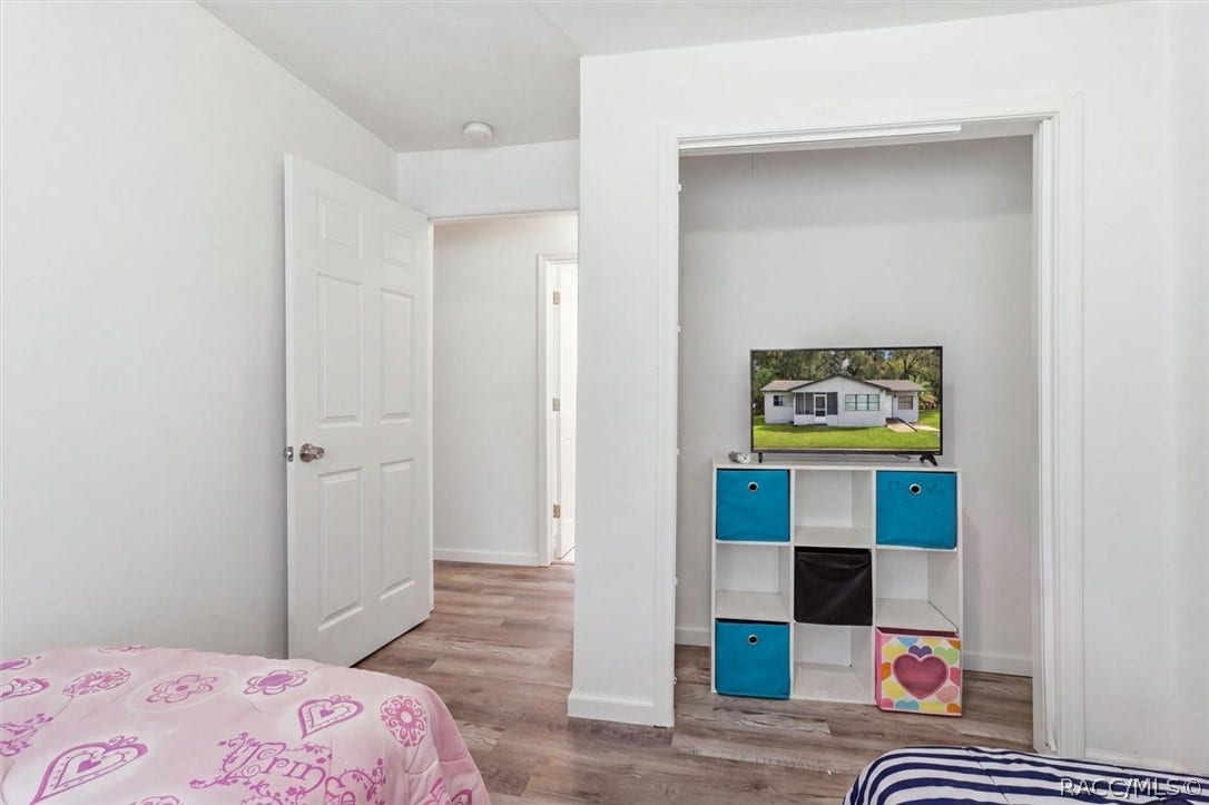 557 NE 8th Avenue, Crystal River, FL 34428 557 NE 8th Avenue, Crystal River, FL 34428