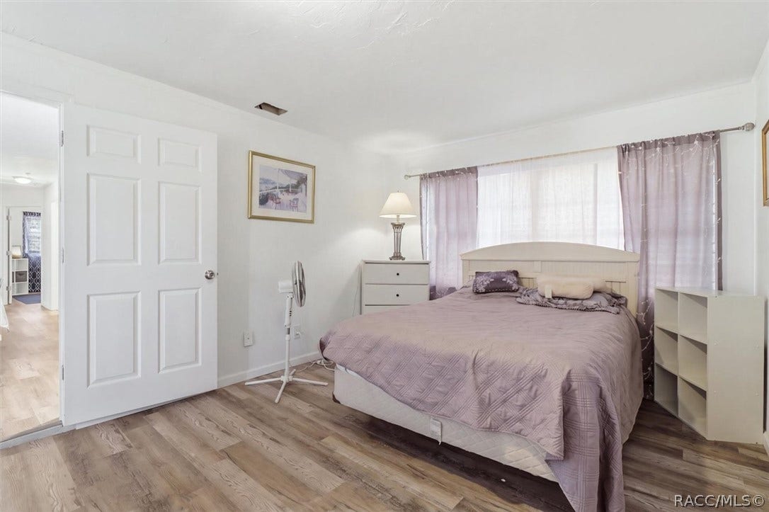 557 NE 8th Avenue, Crystal River, FL 34428 557 NE 8th Avenue, Crystal River, FL 34428