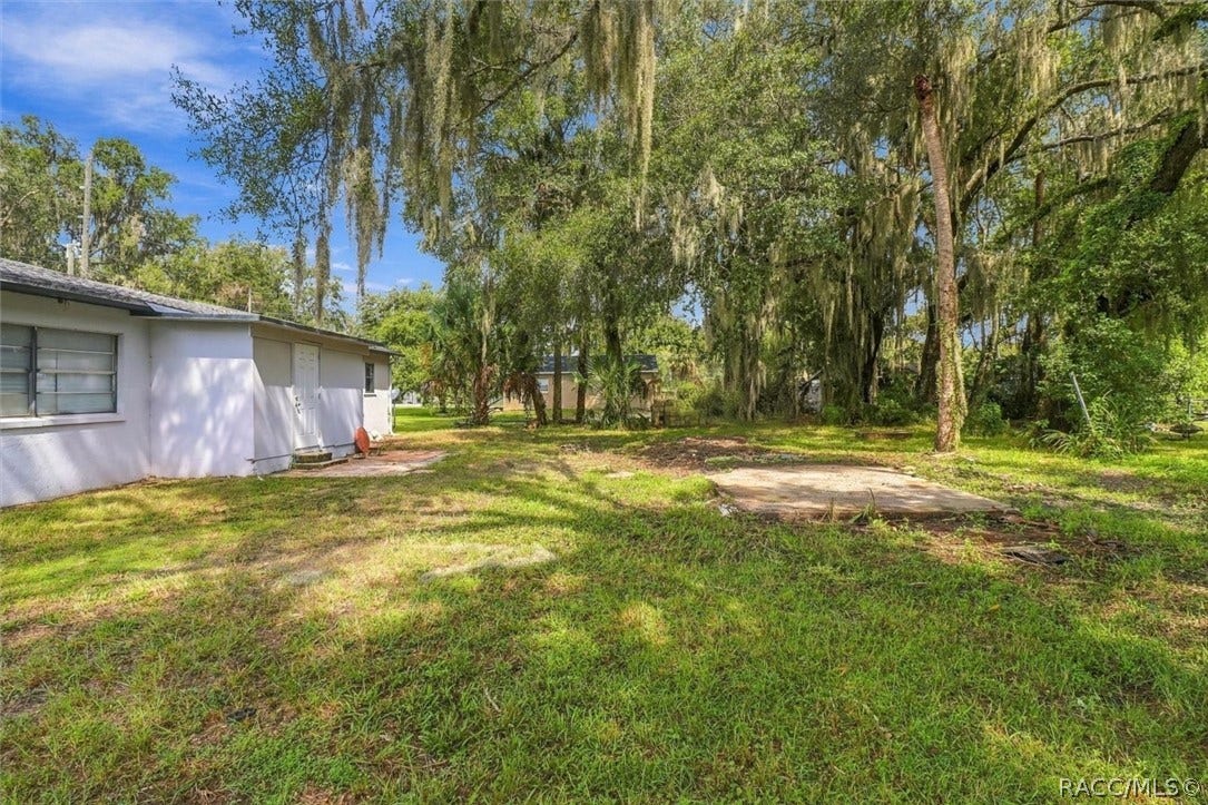557 NE 8th Avenue, Crystal River, FL 34428 557 NE 8th Avenue, Crystal River, FL 34428