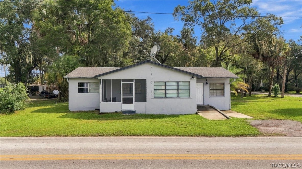 557 NE 8th Avenue, Crystal River, FL 34428 557 NE 8th Avenue, Crystal River, FL 34428