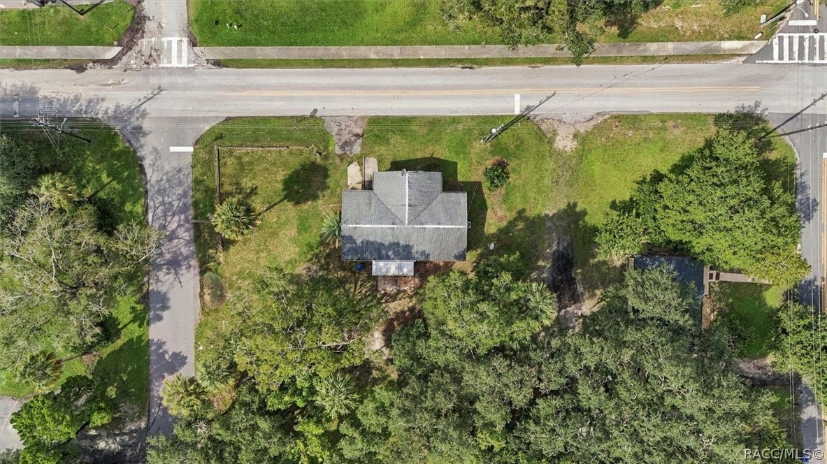 557 NE 8th Avenue, Crystal River, FL 34428 557 NE 8th Avenue, Crystal River, FL 34428