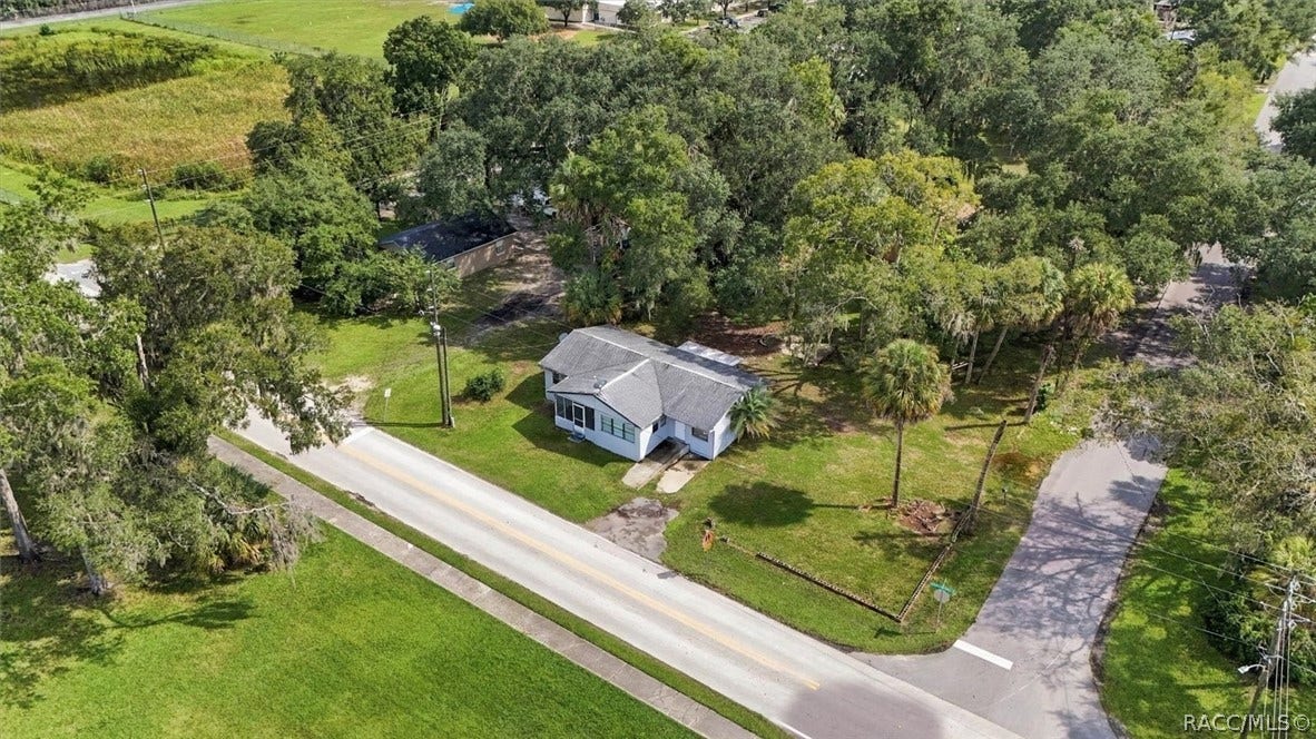 557 NE 8th Avenue, Crystal River, FL 34428 557 NE 8th Avenue, Crystal River, FL 34428