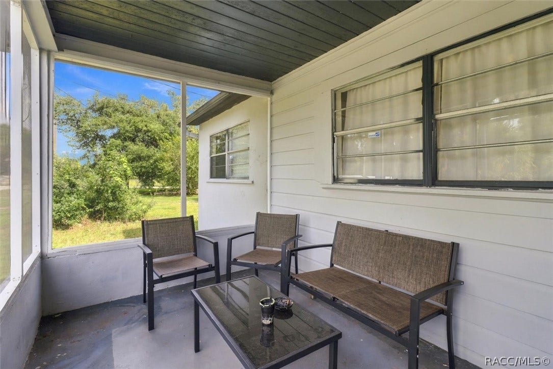 557 NE 8th Avenue, Crystal River, FL 34428 557 NE 8th Avenue, Crystal River, FL 34428
