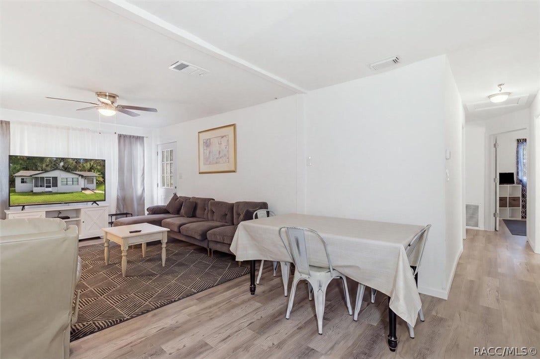 557 NE 8th Avenue, Crystal River, FL 34428 557 NE 8th Avenue, Crystal River, FL 34428