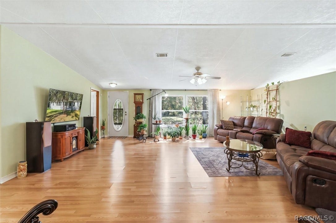 5739 W Holiday Street, Homosassa, FL 34446 5739 W Holiday Street, Homosassa, FL 34446