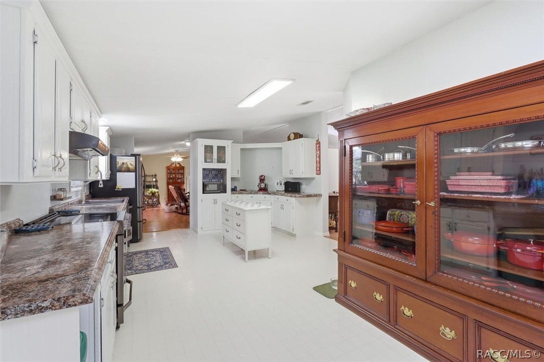 5739 W Holiday Street, Homosassa, FL 34446 5739 W Holiday Street, Homosassa, FL 34446