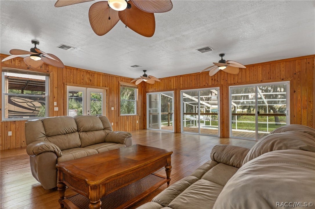 7728 E Allen Drive, Inverness, FL 34450 7728 E Allen Drive, Inverness, FL 34450