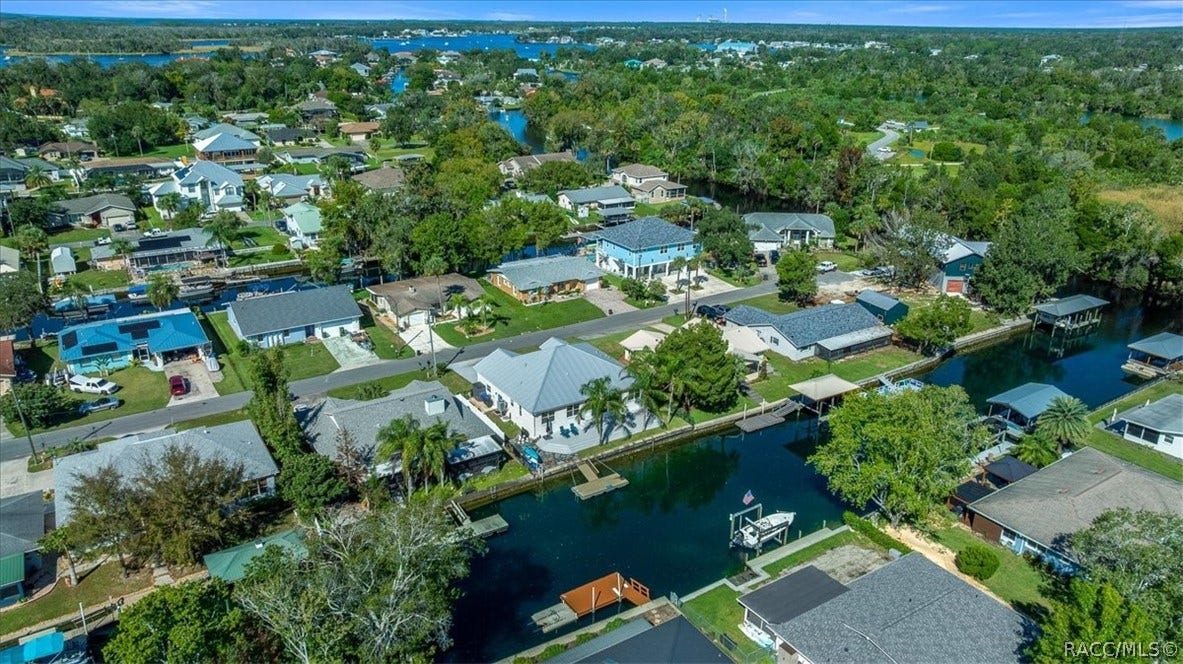 1927 SE 4th Avenue, Crystal River, FL 34429