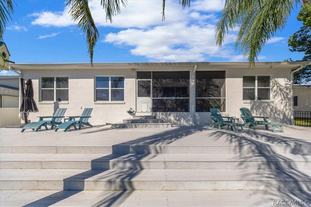 1927 SE 4th Avenue, Crystal River, FL 34429