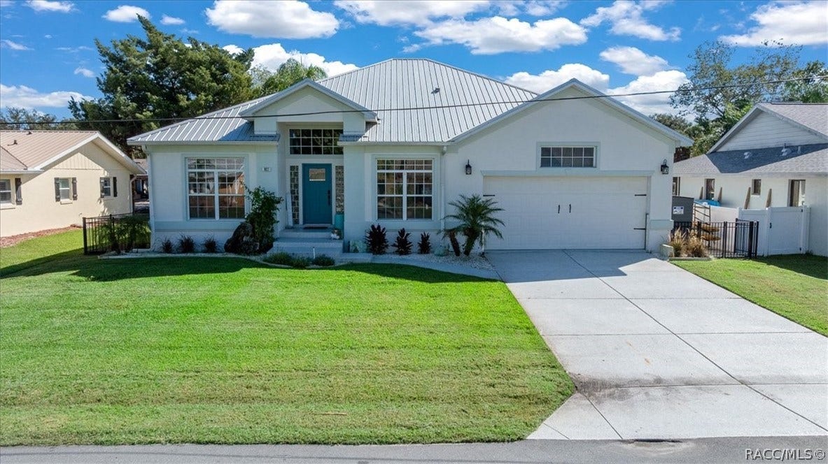 1927 SE 4th Avenue, Crystal River, FL 34429
