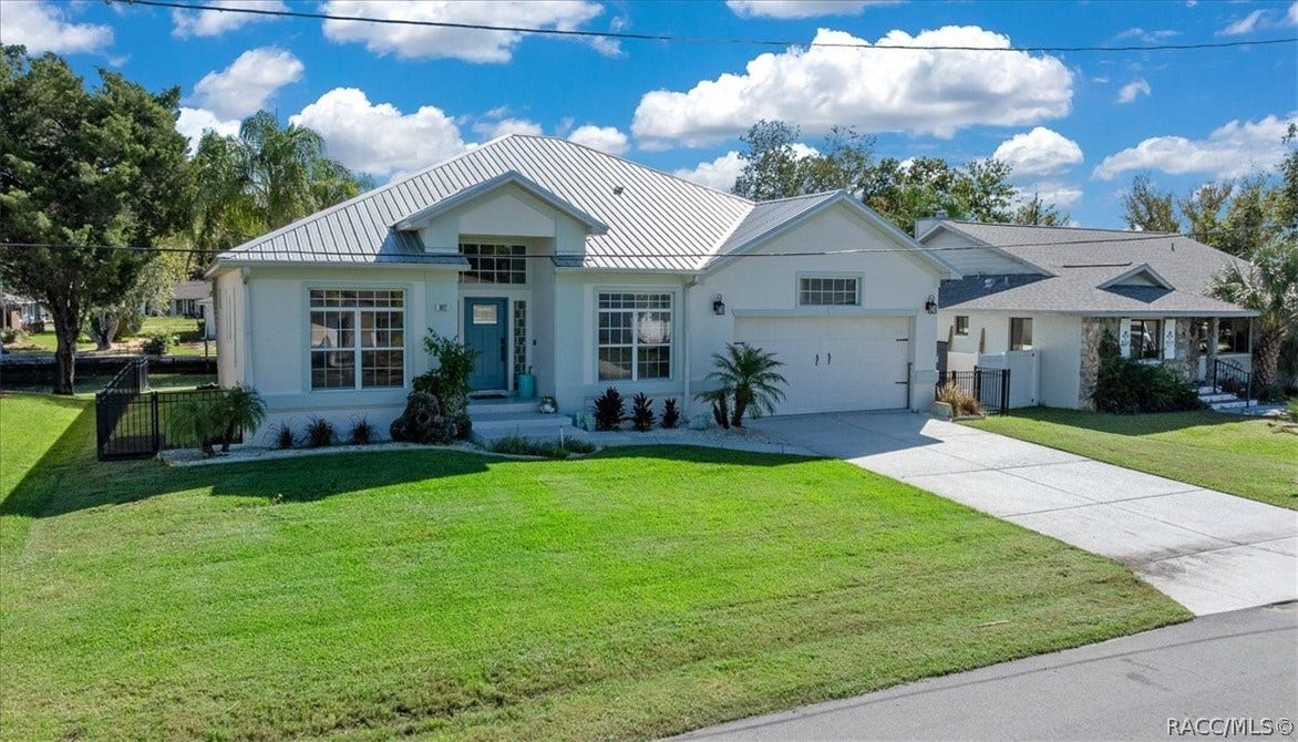 1927 SE 4th Avenue, Crystal River, FL 34429