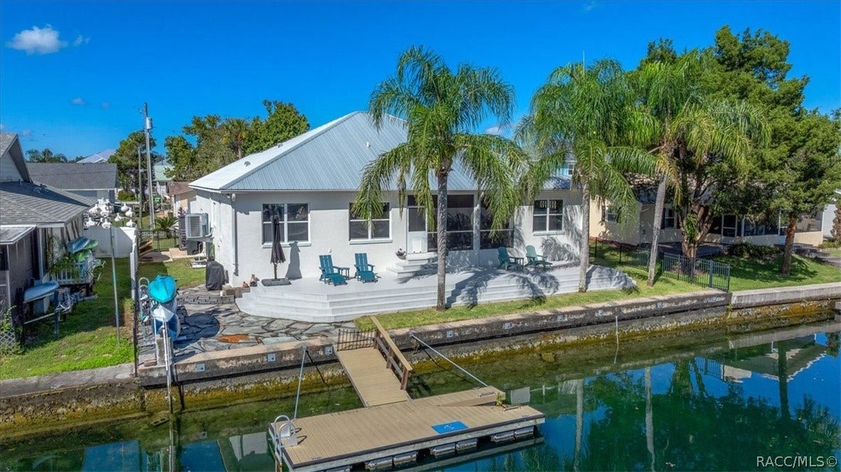 1927 SE 4th Avenue, Crystal River, FL 34429