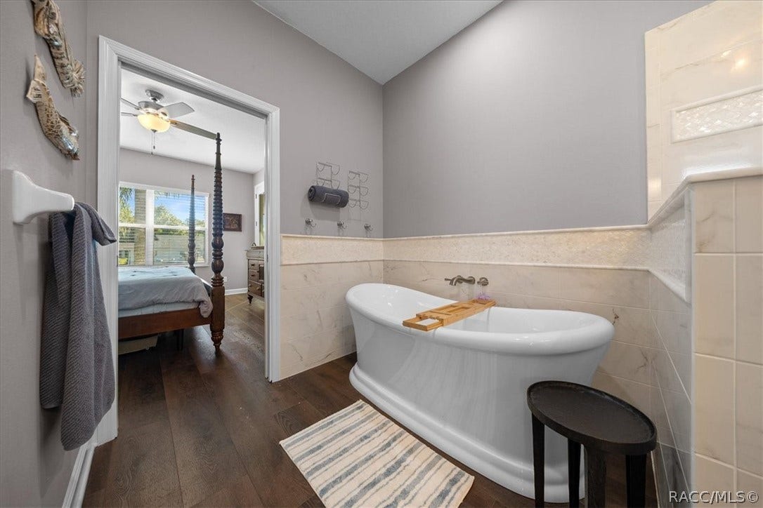 1927 SE 4th Avenue, Crystal River, FL 34429