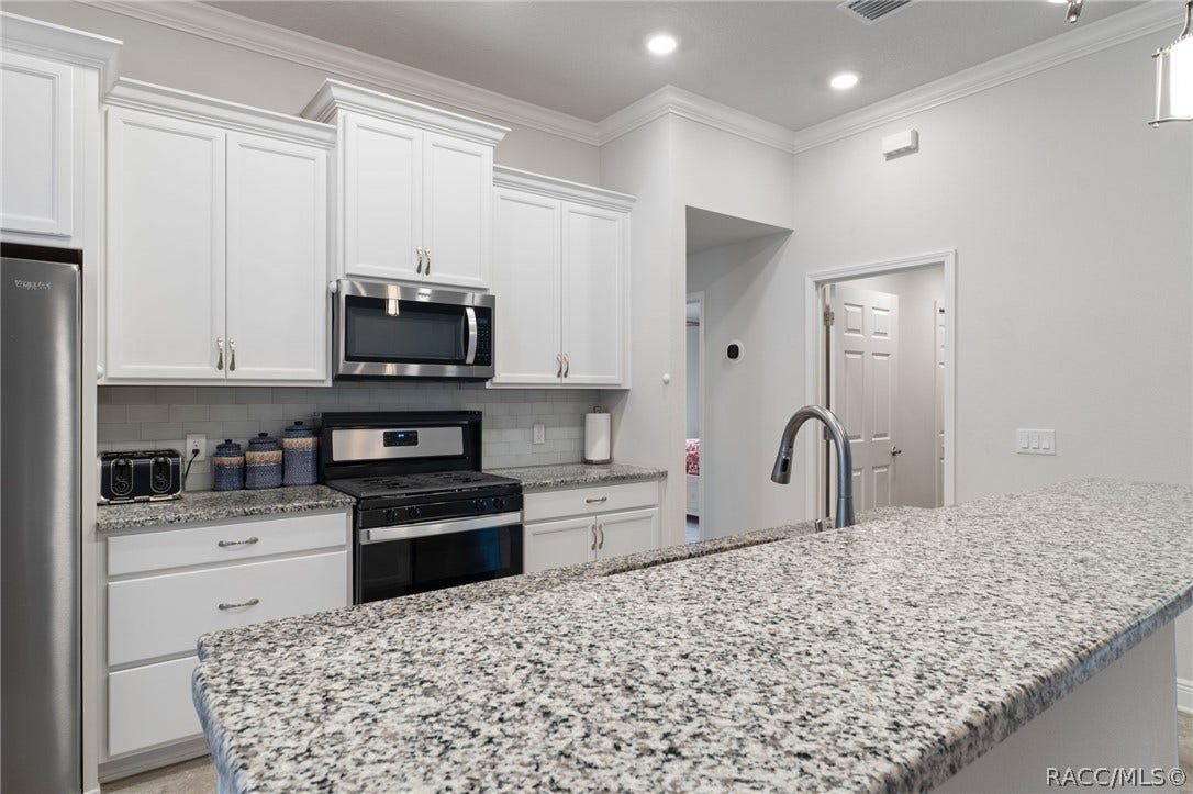 3525 N Chandler Drive, Hernando, FL 34442 3525 N Chandler Drive, Hernando, FL 34442