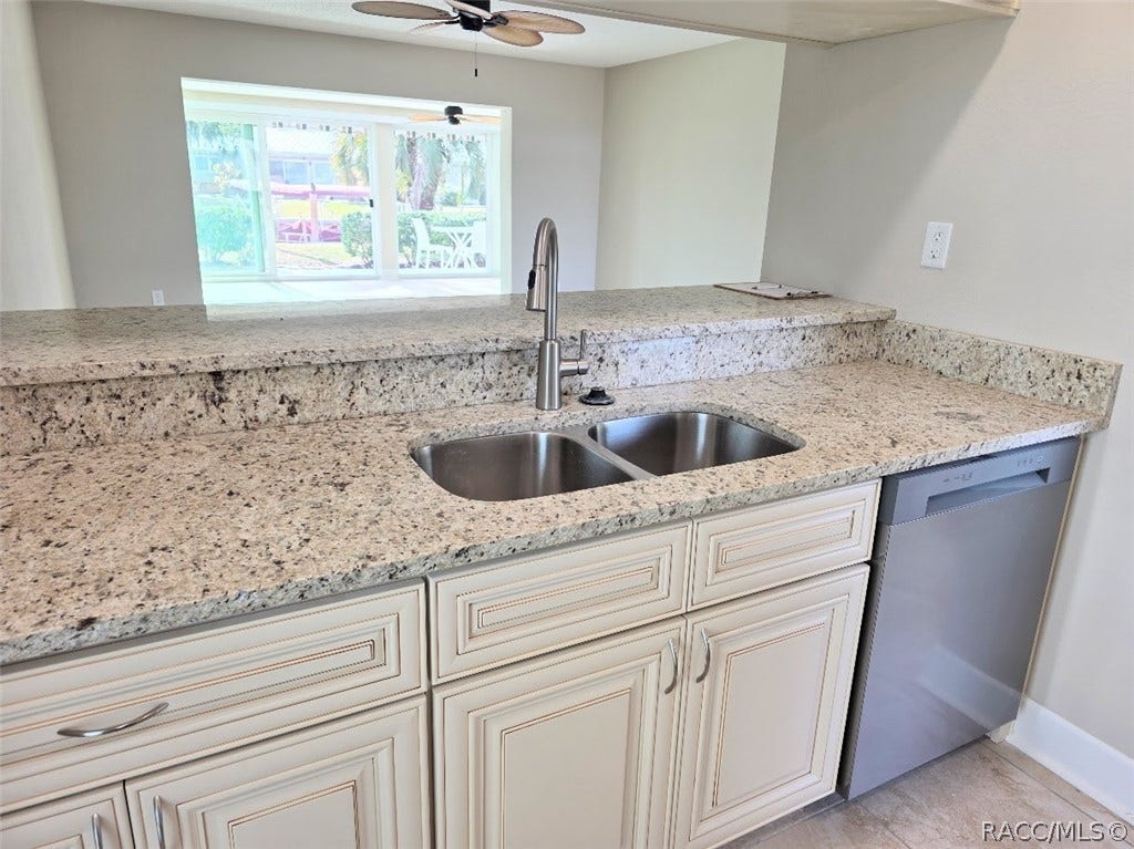 11612 W Kingfisher Court, Crystal River, FL 34429 11612 W Kingfisher Court, Crystal River, FL 34429